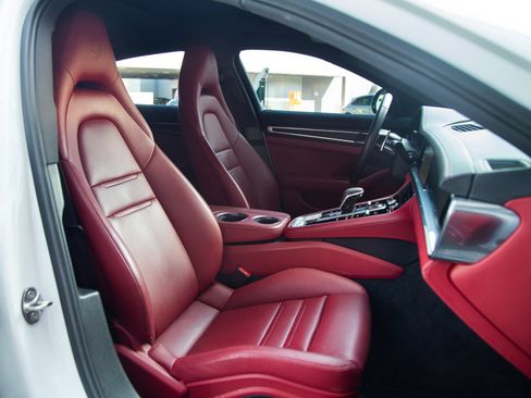 Certified 2023 Porsche Panamera Platinum Edition RWD image 18