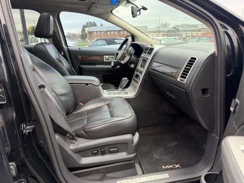 Used 2009 Lincoln MKX AWD image 11