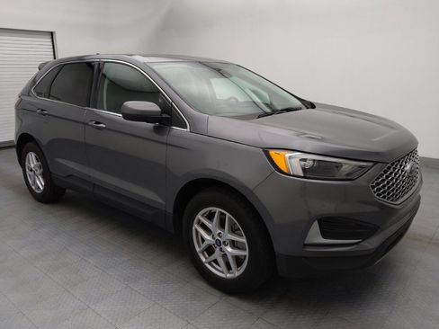 Used 2024 Ford Edge SEL image 11