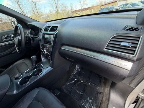 Used 2016 Ford Explorer Sport AWD/4WD image 14