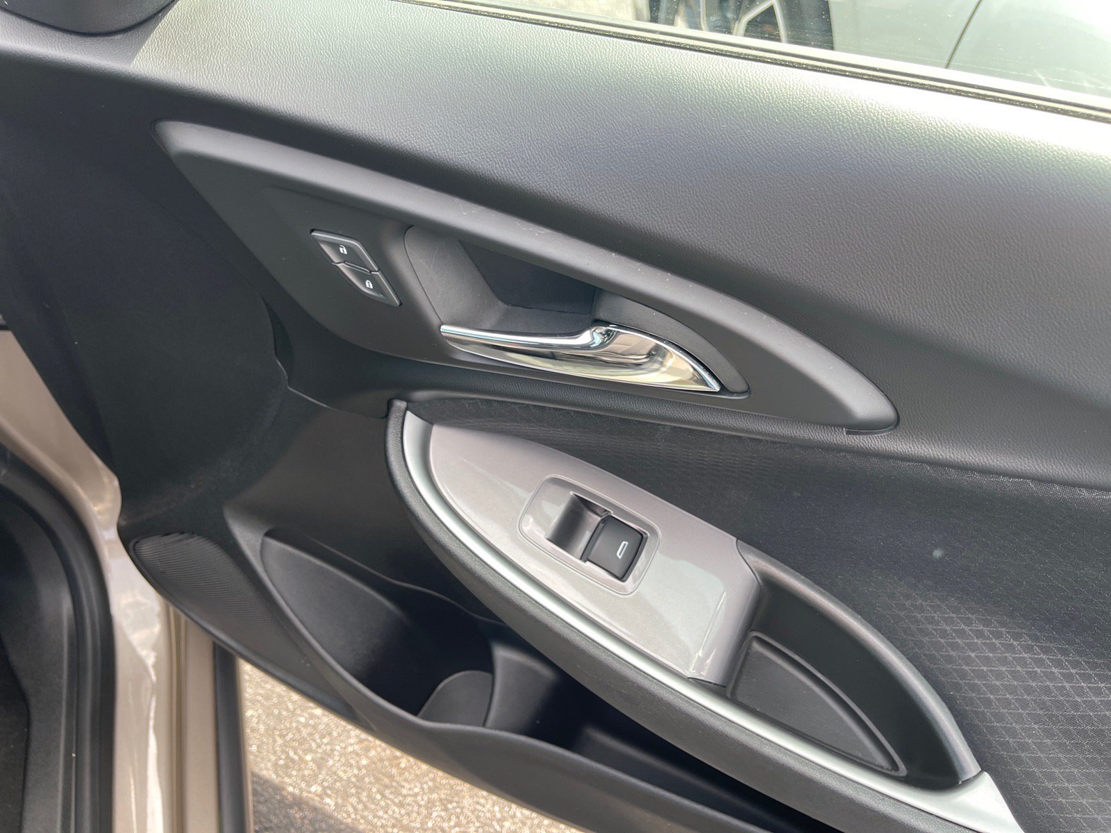 Used 2024 Chevrolet Malibu LT FWD image 19