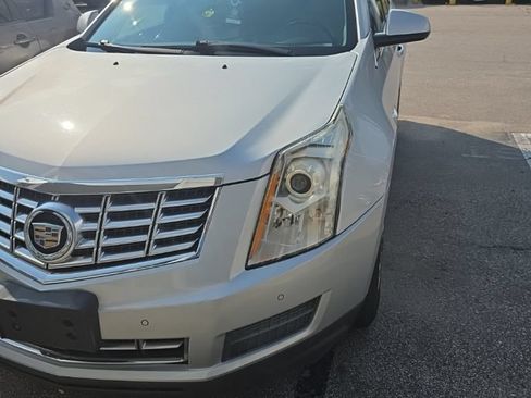 Used 2014 Cadillac SRX Luxury w/ Driver Awareness Package AWD/4WD image 14