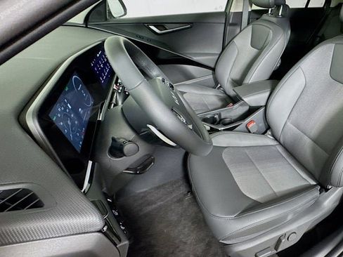 New 2026 Kia Niro Wind w/ Wind Preserve Package FWD image 25
