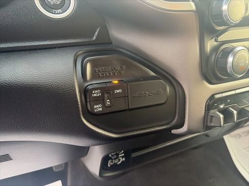 Used 2024 RAM 3500 Big Horn image 17