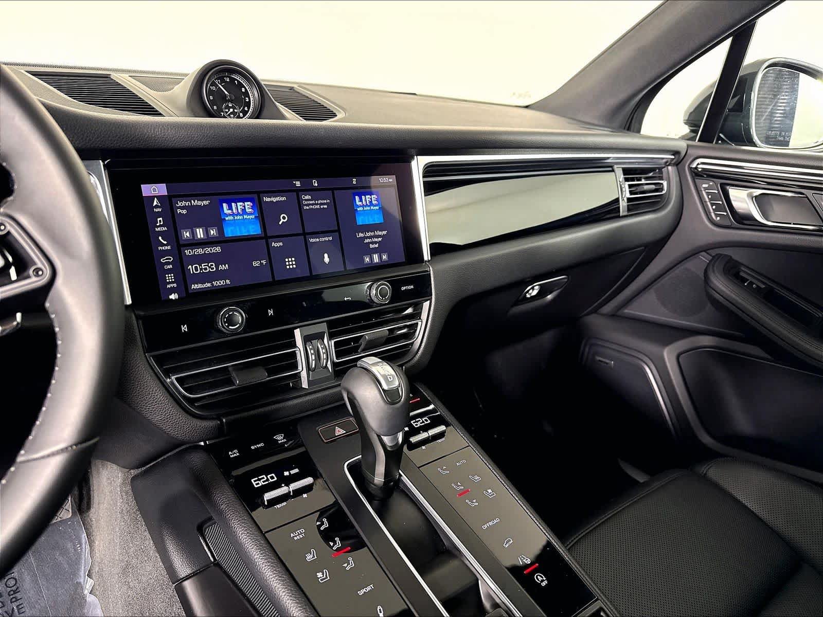 Certified 2023 Porsche Macan S AWD/4WD image 15