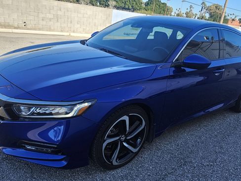 Used 2018 Honda Accord Sport image 1