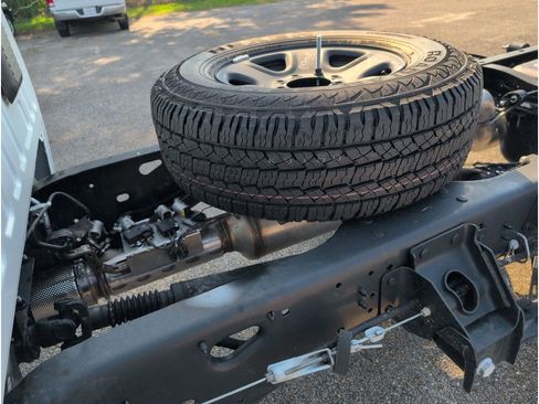 New 2026 RAM 3500 Tradesman w/ Chrome Appearance Group image 38