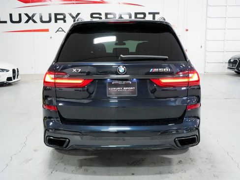 Used 2022 BMW X7 M50i w/ Dynamic Handling Package image 5