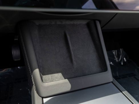 Used 2025 Tesla Model 3 RWD image 38