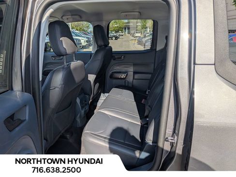 Used 2023 Ford Maverick Lariat w/ Lariat Luxury Package AWD/4WD image 28