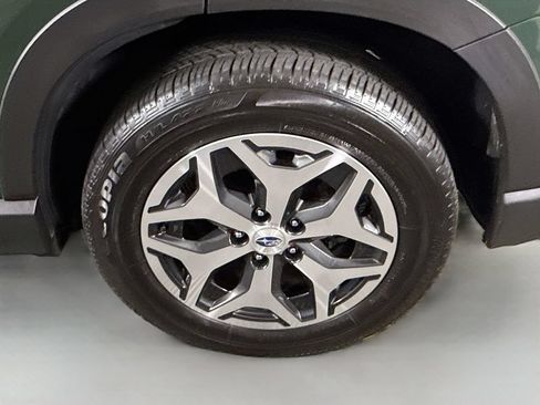 Used 2024 Subaru Forester Premium AWD/4WD image 36
