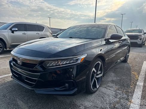 Used 2022 Honda Accord Sport image 1