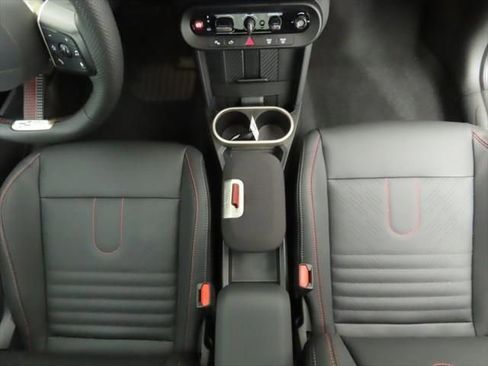 New 2026 MINI Cooper S image 18