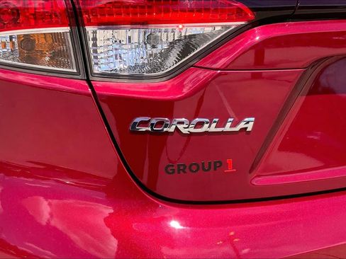 Used 2022 Toyota Corolla LE FWD image 32