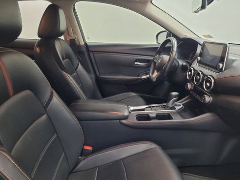 Used 2023 Nissan Sentra SR w/ SR Premium Package FWD image 21