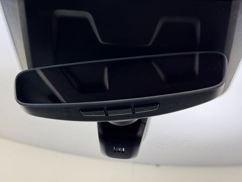 Used 2025 Porsche 911 Carrera image 37