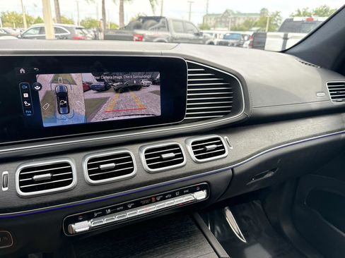 Used 2025 Mercedes-Benz GLS 450 4MATIC image 27