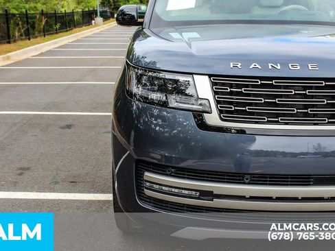 Used 2025 Land Rover Range Rover SE AWD/4WD image 10