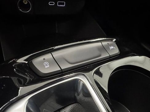 New 2026 Chevrolet Trax LT w/ Driver Confidence Package FWD image 19