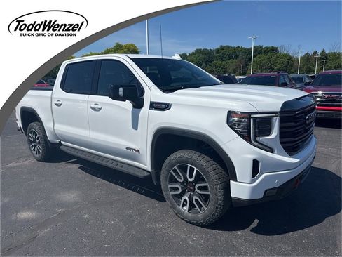 Used 2023 GMC Sierra 1500 AT4 w/ AT4 Preferred Package AWD/4WD image 1