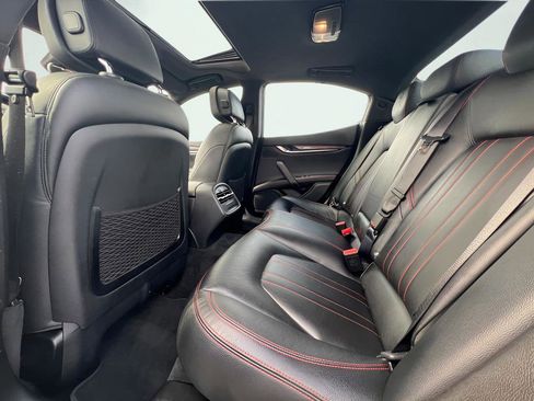 Used 2019 Maserati Ghibli S Q4 AWD/4WD image 20