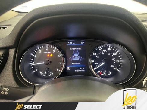 Used 2018 Nissan Rogue SL AWD/4WD image 18