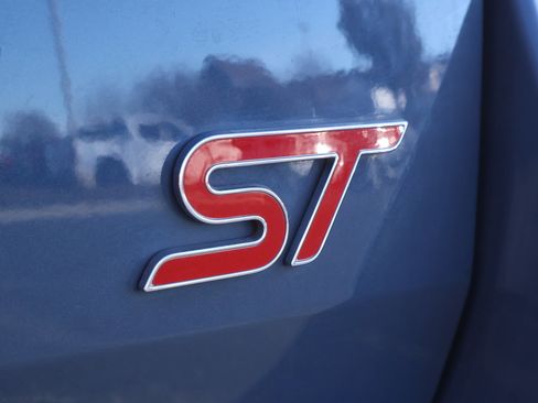 Used 2025 Ford Explorer ST w/ Sun And Sound Package image 32