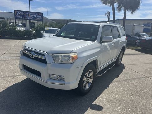 Used 2012 Toyota 4Runner SR5 image 2