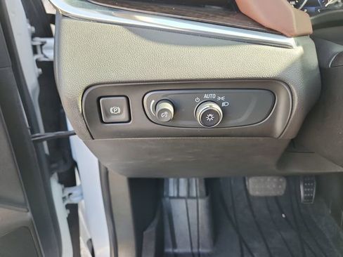 Certified 2021 Buick Enclave Avenir w/ Avenir Technology Package FWD image 23