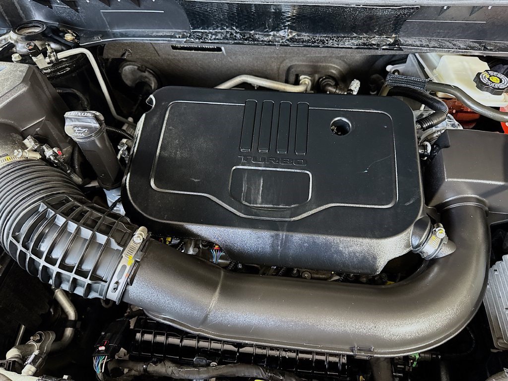 Used 2023 Chevrolet Blazer LT FWD image 38
