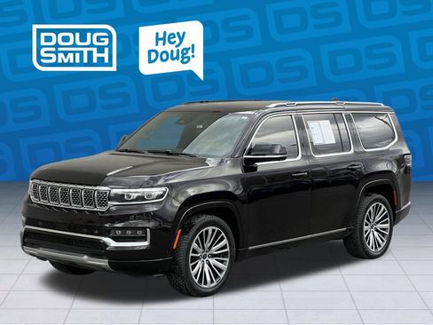 Used 2023 Jeep Grand Wagoneer Series III AWD/4WD image 2