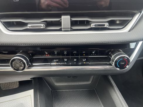 Used 2025 Chevrolet Equinox LT image 26