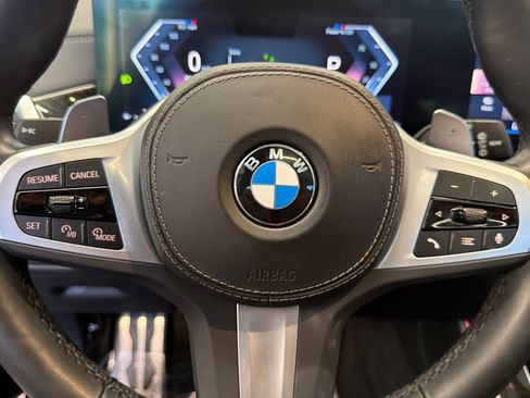 Used 2024 BMW X5 sDrive40i w/ M Sport Package RWD image 11
