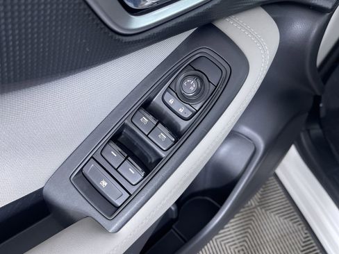 Used 2023 Subaru Forester Premium image 14