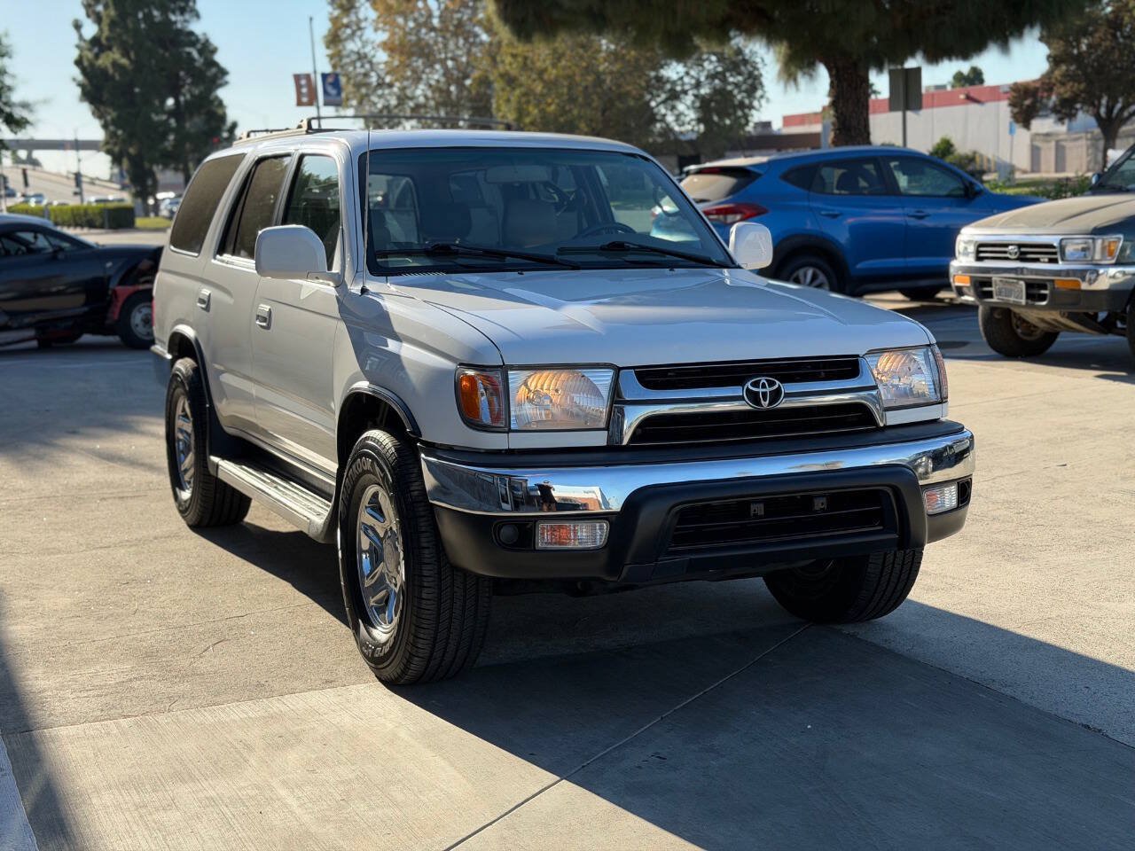Used 2002 Toyota 4Runner SR5 w/ Upgrade Value Pkg 2 RWD image 4