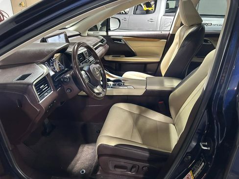 Used 2018 Lexus RX 450hL Premium w/ Premium Package image 11