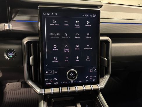 New 2026 GMC Acadia AT4 w/ LPO, Floor Liner Package image 37