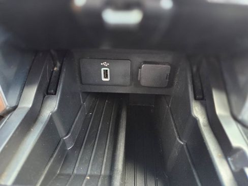 Used 2018 Ford Explorer Sport w/ Equipment Group 401A AWD/4WD image 27
