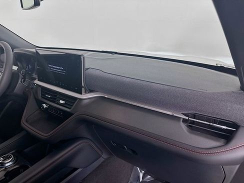 New 2026 Ford Explorer ST-Line w/ ST-Line Street Pack image 31