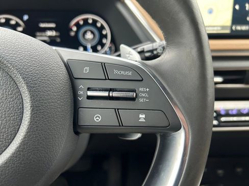 Used 2020 Hyundai Sonata Limited image 18