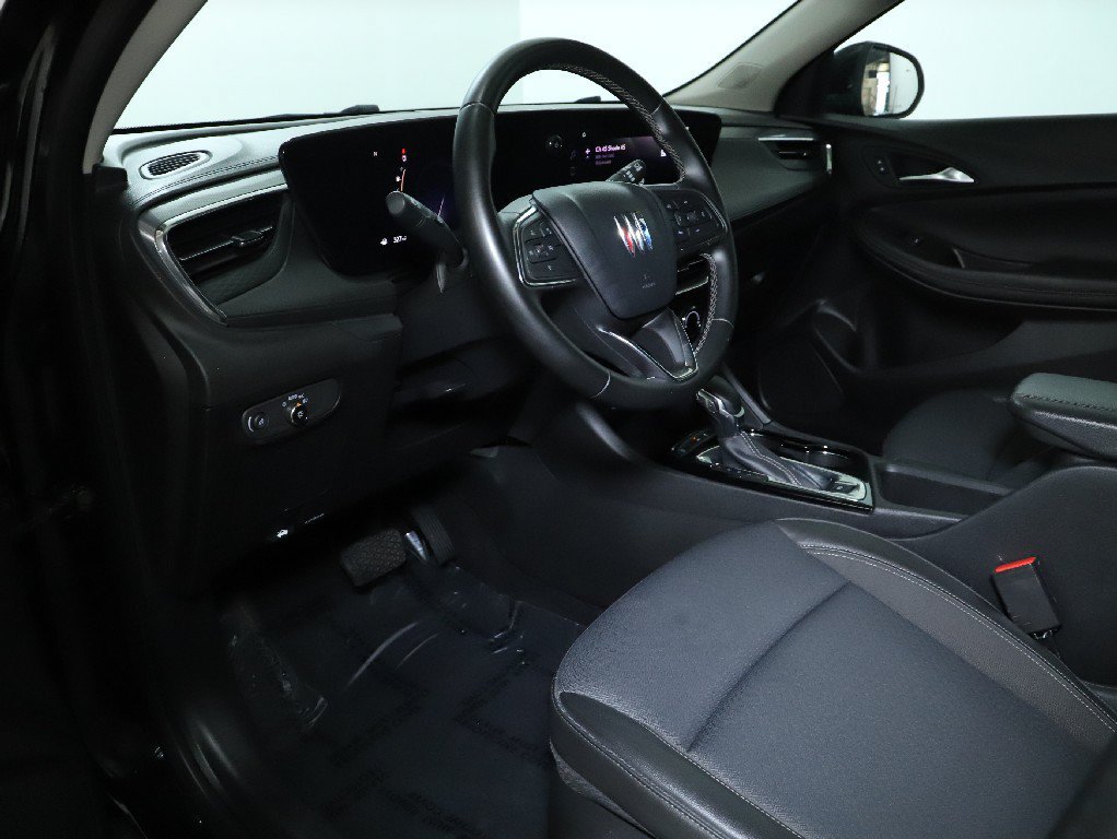 Used 2025 Buick Encore GX Preferred FWD image 17