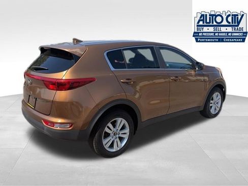 Used 2017 Kia Sportage LX FWD image 4