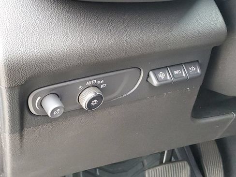 Used 2022 Buick Envision Avenir w/ Technology Package II AWD/4WD image 26