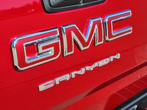 Certified 2021 GMC Canyon Elevation w/ High Elevation Package image 10