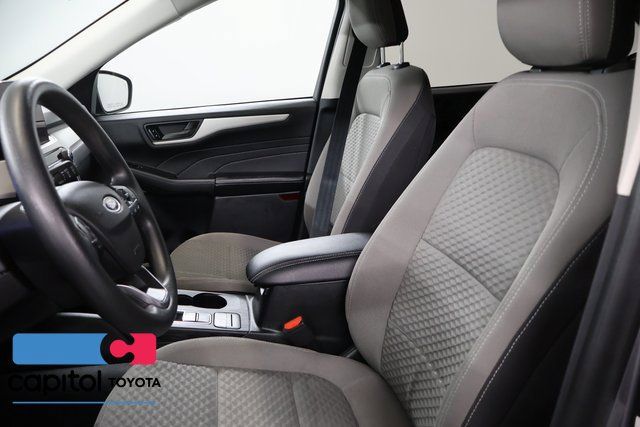 Used 2022 Ford Escape SE FWD image 11