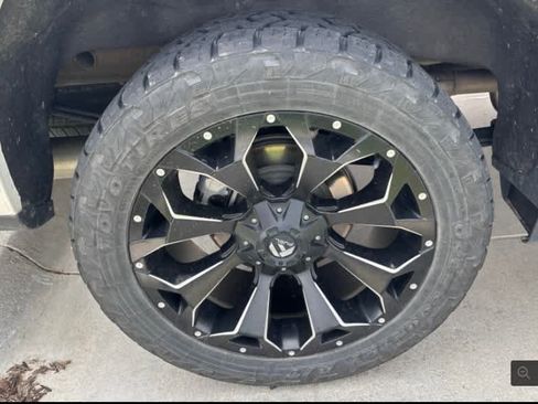 Used 2023 Chevrolet Silverado 1500 High Country w/ High Country Premium Package AWD/4WD image 17