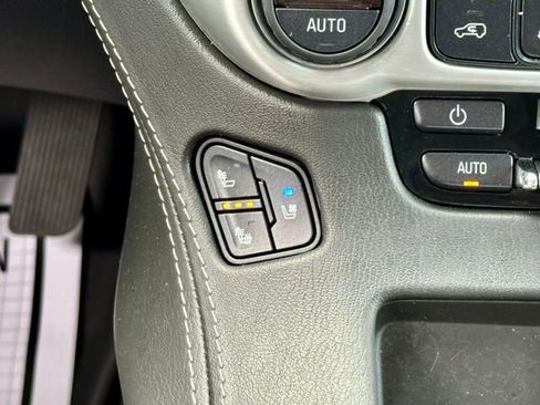 Used 2020 GMC Yukon SLT image 32