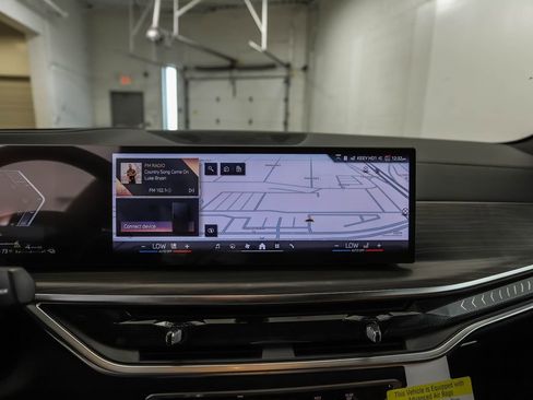 Used 2026 BMW X5 xDrive50e w/ M Sport Package image 15