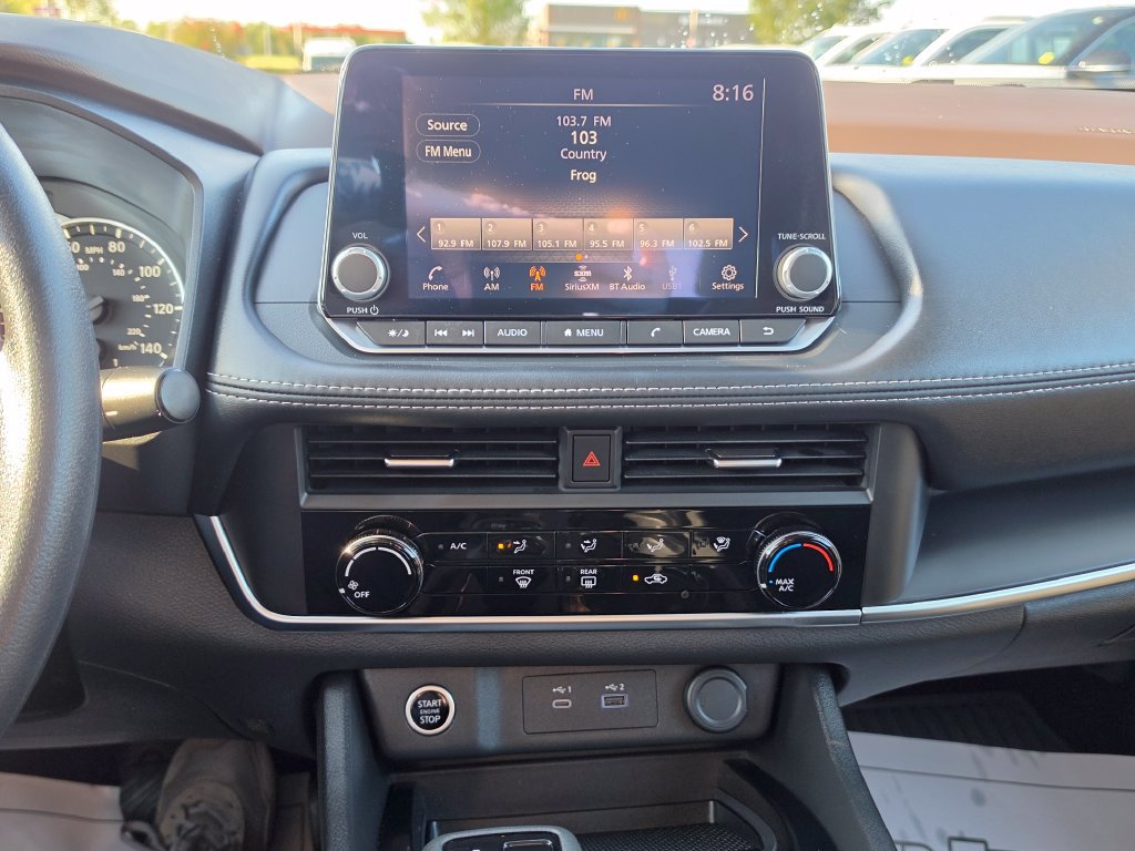 Used 2023 Nissan Rogue S AWD/4WD image 21