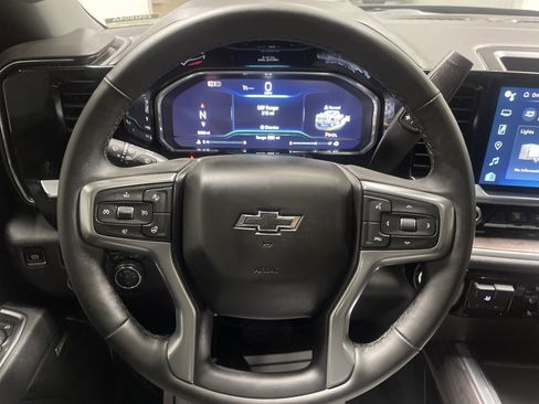 Used 2025 Chevrolet Silverado 2500 LTZ w/ Trail Boss Package image 31